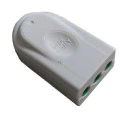 PRESA 10A BIANCA ART.82.560-E