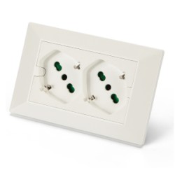 PRESA 2 BIPASSO 10/16A + SCHUKO OPERA/PLA PREMONTATA BIANCA ART.42100